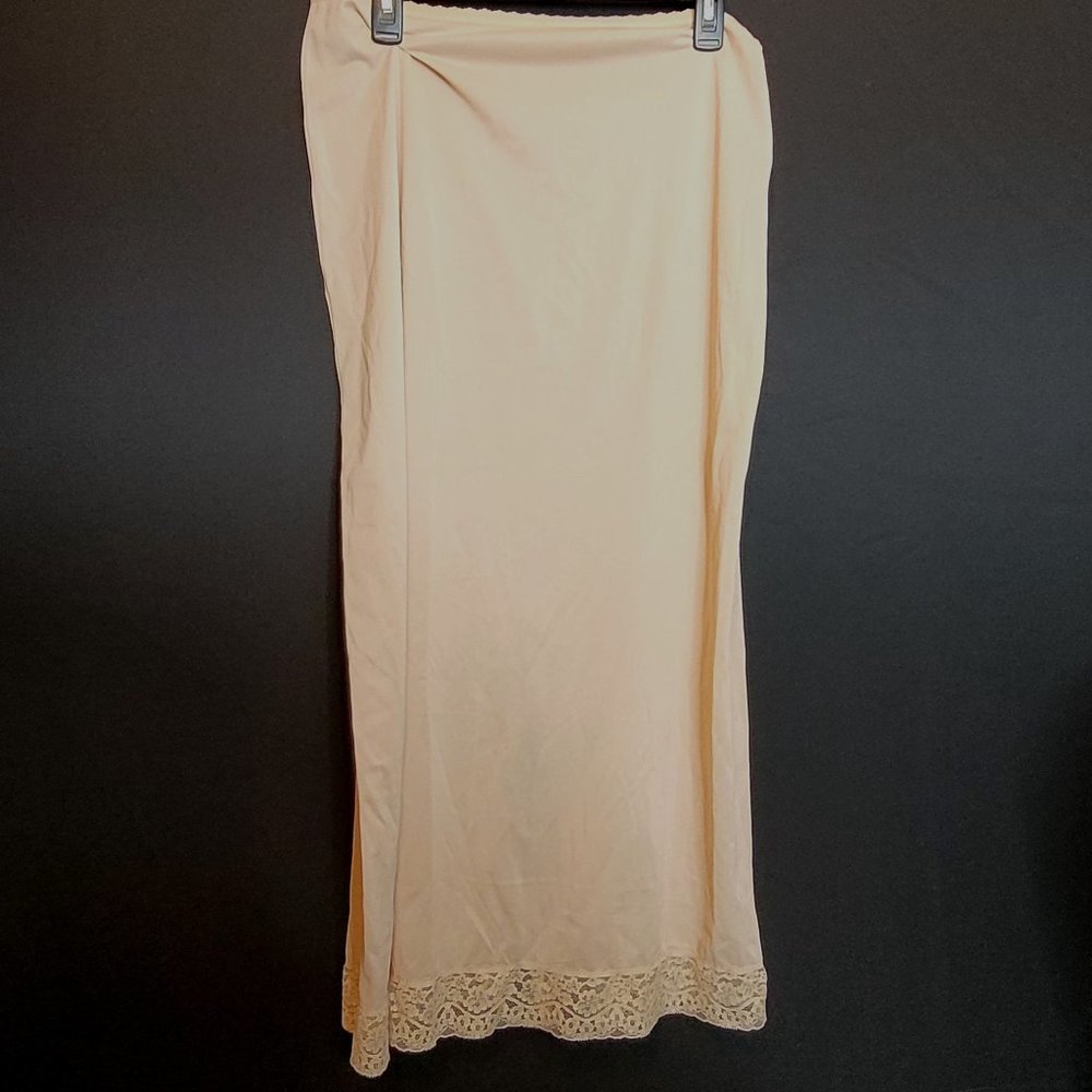 Vintage Slip Long Vasarette Beige Tan lace Trim Size Med Elastic Stretched Out